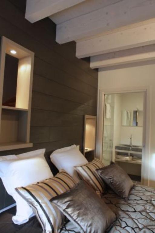 Hostellerie Saint Germain Bilik gambar